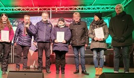 Die Preisträger des RCH-Award 2023:  Schwimmverein, Theodor-Heuss-Realschule,  Park-Kindergarten,  Arche Weltladen